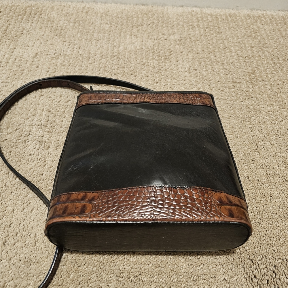Brahmin Crossbody Bag Vintage. Black and Brown Leather - Picture 4 of 14